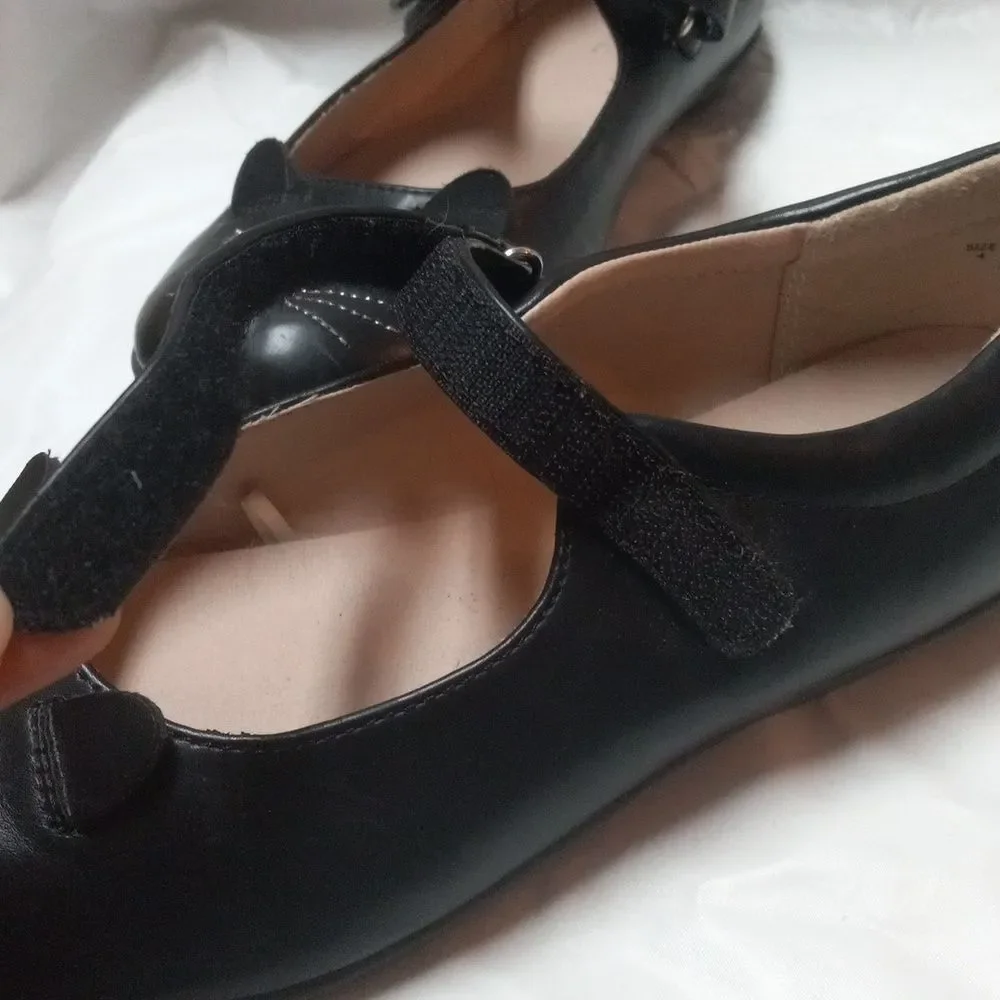 Children's Place Kitty Shoes Size 4